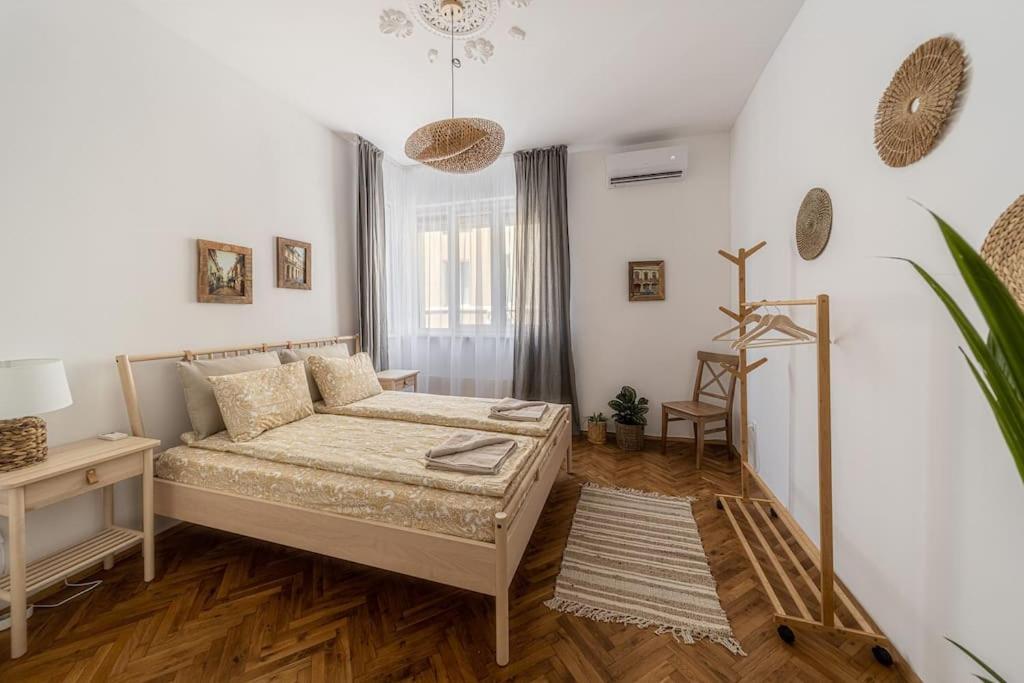 Bohohome 2 Next To The Main Street * Sofia